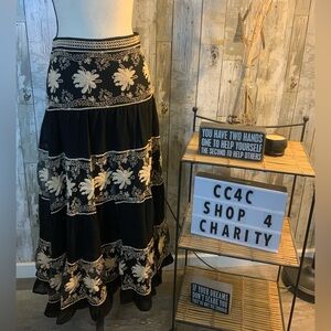 The J Peterman Company Elegant Black and Cream Floral Skirt. Size S